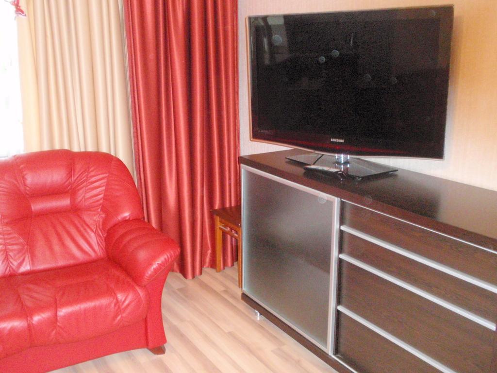 Central Cietoksna Street Apartment داوُجافبيلسْ الغرفة الصورة