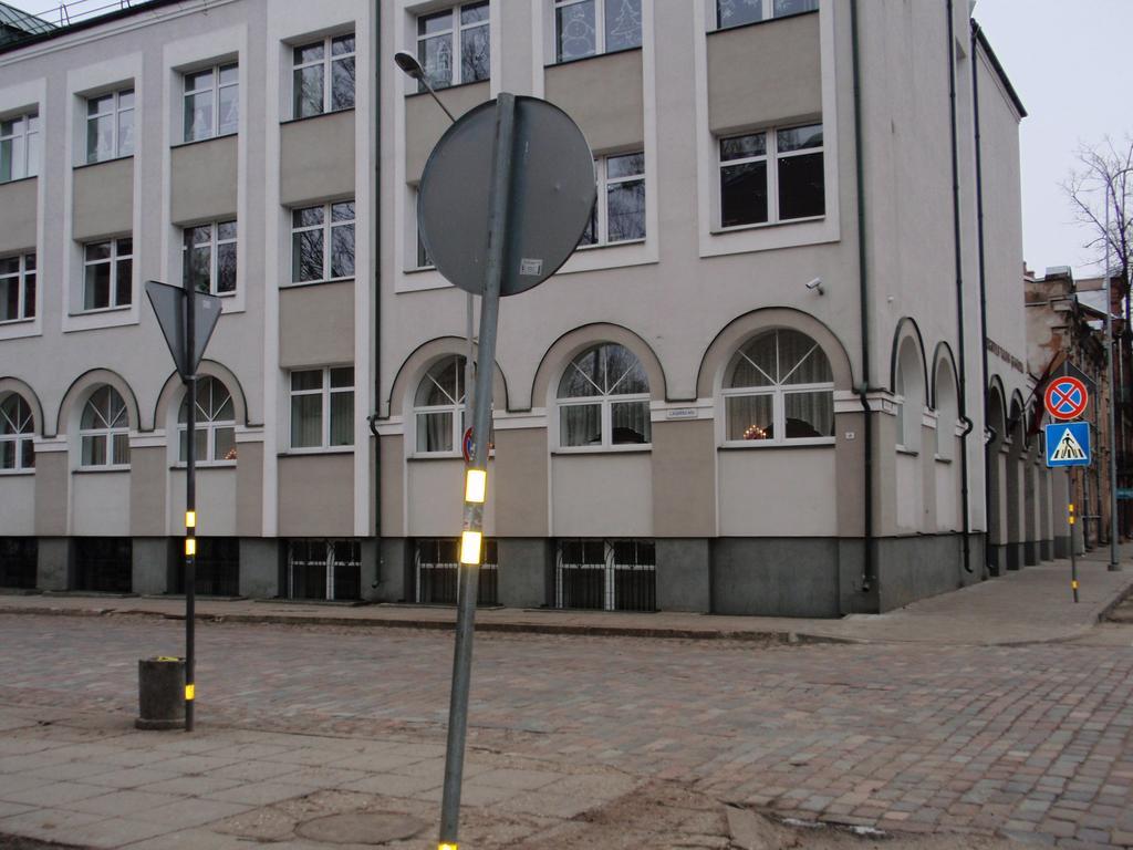 Central Cietoksna Street Apartment داوُجافبيلسْ المظهر الخارجي الصورة